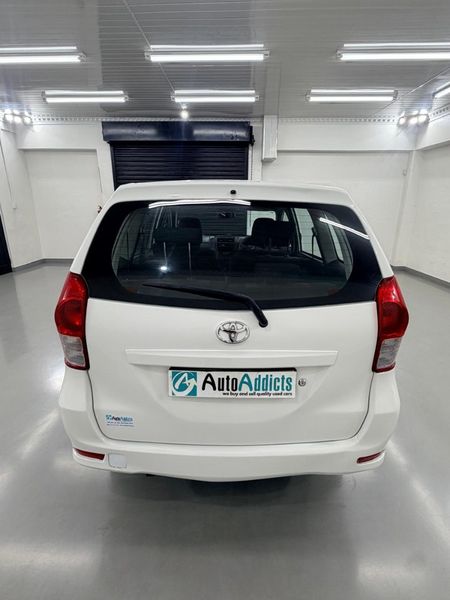 2014-Toyota-Avanza-15-SX-Auto_2
