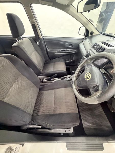 2014-Toyota-Avanza-15-SX-Auto_6