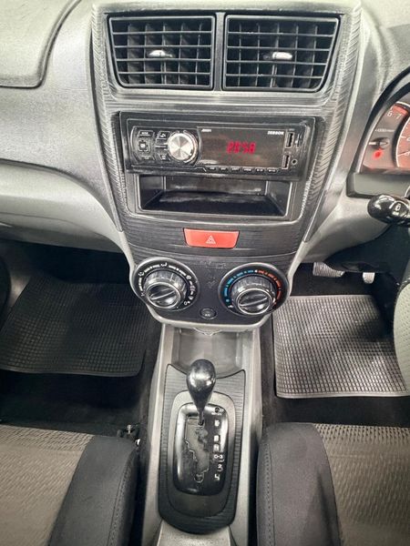 2014-Toyota-Avanza-15-SX-Auto_8