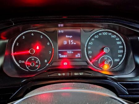 2020-Volkswagen-Polo-10-TSI-Trendline_12