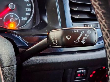 2020-Volkswagen-Polo-10-TSI-Trendline_14