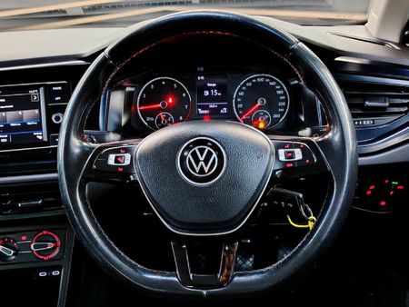 2020-Volkswagen-Polo-10-TSI-Trendline_19