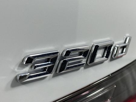 2020-BMW-3-Series-320d-Sport-Line_11