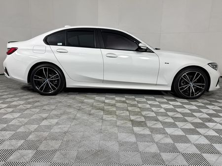 2020-BMW-3-Series-320d-Sport-Line_18