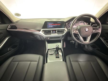 2020-BMW-3-Series-320d-Sport-Line_1