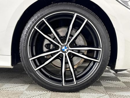2020-BMW-3-Series-320d-Sport-Line_5