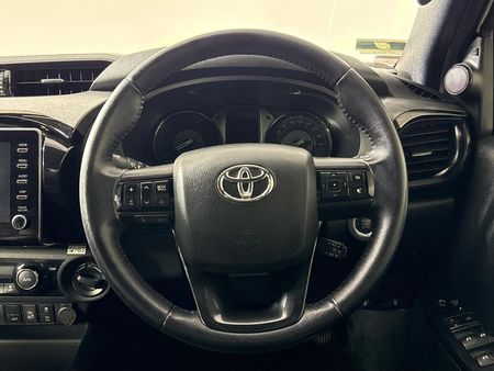 2021-Toyota-Hilux-28-GD-6-Raised-Body-Legend-RS-4x4-Double-Cab_12