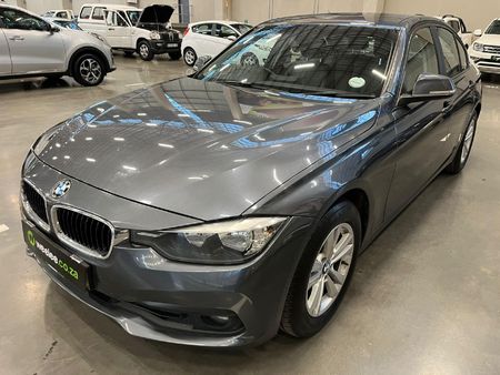 2017-BMW-3-Series-320i-Auto_6