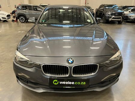 2017-BMW-3-Series-320i-Auto_7