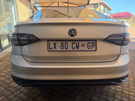 2024-Volkswagen-Polo-Classic-16-Life-Tiptronic_4