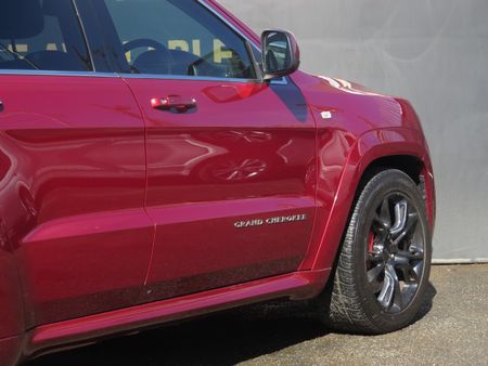 2013-Jeep-Grand-Cherokee-64-SRT_9