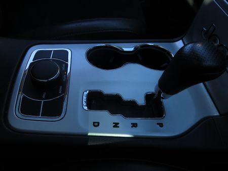 2013-Jeep-Grand-Cherokee-64-SRT_12