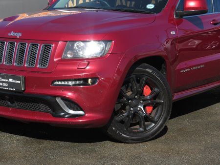 2013-Jeep-Grand-Cherokee-64-SRT_2