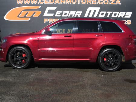 2013-Jeep-Grand-Cherokee-64-SRT_4