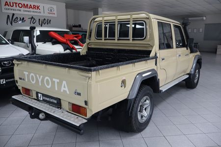 2020-Toyota-Land-Cruiser-79-45-D-Double-Cab_4