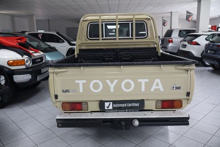 2020-Toyota-Land-Cruiser-79-45-D-Double-Cab_5