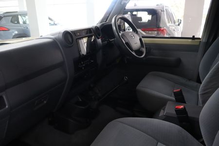 2020-Toyota-Land-Cruiser-79-45-D-Double-Cab_7