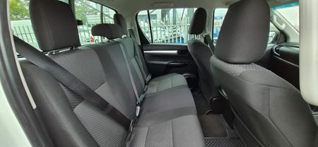 2021-Toyota-Hilux-24-GD-6-Raised-Body-Raider-Double-Cab_5