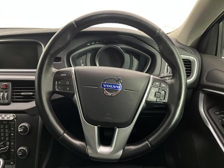 2014-Volvo-V40-D3-Excel-Auto_11
