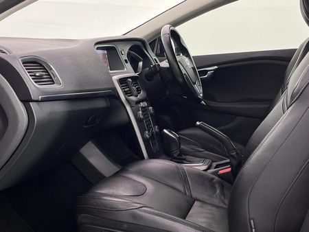 2014-Volvo-V40-D3-Excel-Auto_8
