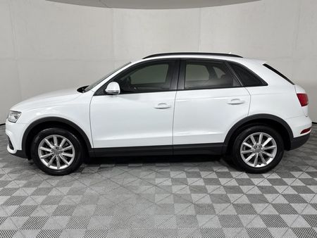 2016-Audi-Q3-20-TFSI-quattro-Auto-132kW_18