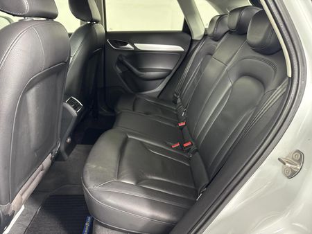 2016-Audi-Q3-20-TFSI-quattro-Auto-132kW_3