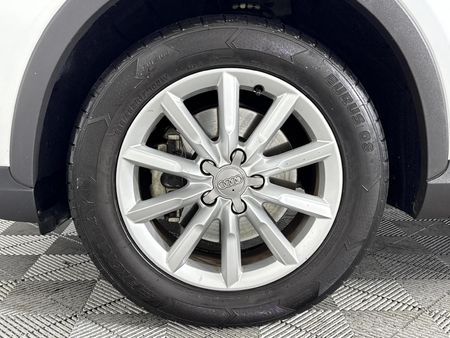 2016-Audi-Q3-20-TFSI-quattro-Auto-132kW_4