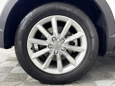 2016-Audi-Q3-20-TFSI-quattro-Auto-132kW_7
