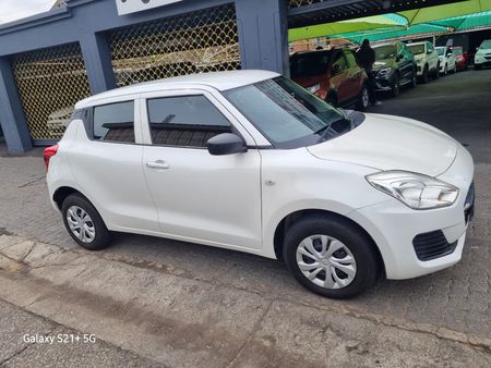 2024-Suzuki-Swift-12-GL_13