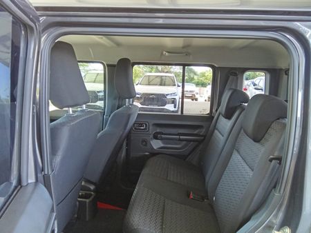 2024-Suzuki-Jimny-15-GLX-Auto_7