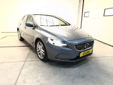 2017-Volvo-V40-D4-Inscription-Auto_0