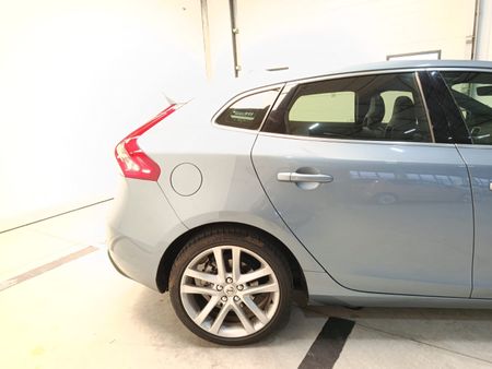 2017-Volvo-V40-D4-Inscription-Auto_10