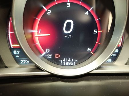 2017-Volvo-V40-D4-Inscription-Auto_14