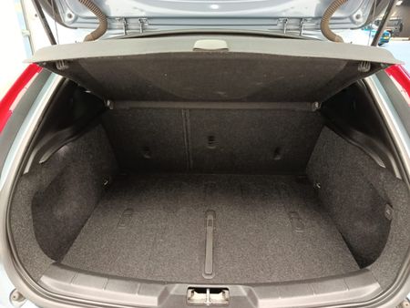 2017-Volvo-V40-D4-Inscription-Auto_15
