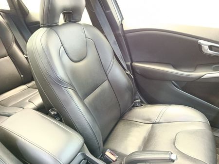2017-Volvo-V40-D4-Inscription-Auto_18