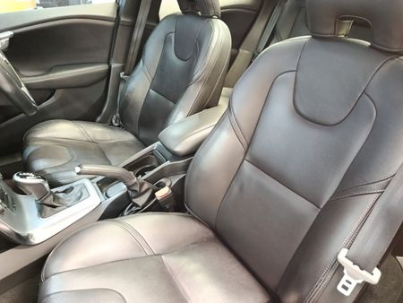 2017-Volvo-V40-D4-Inscription-Auto_25