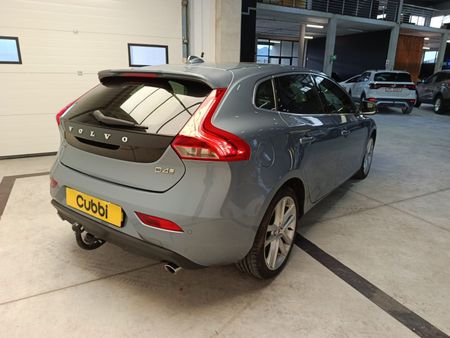 2017-Volvo-V40-D4-Inscription-Auto_8
