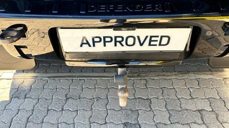 2023-Land-Rover-Defender-110-D300-HSE-X-Dynamic_11