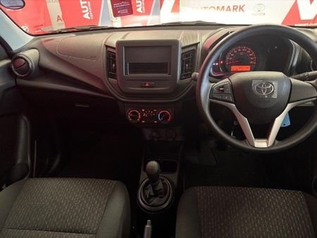 2026-Toyota-Vitz-10_2