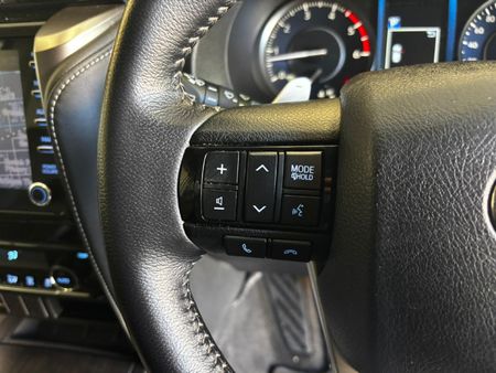 2021-Toyota-Fortuner-28-GD-6-Raised-Body-Auto_10