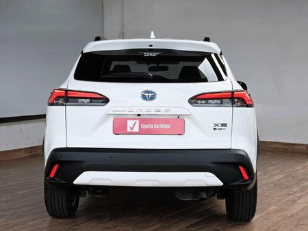 2025-Toyota-Corolla-Cross-18-XS-Hybrid_12
