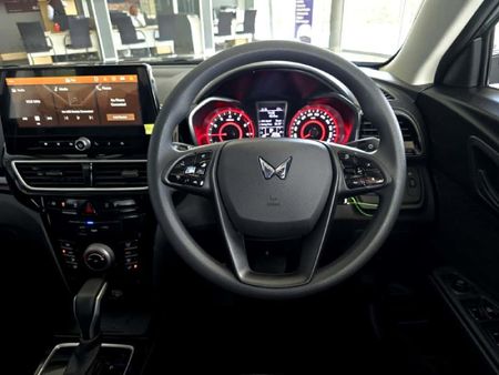 2026-Mahindra-XUV-3XO-12T-MX3-Auto_9