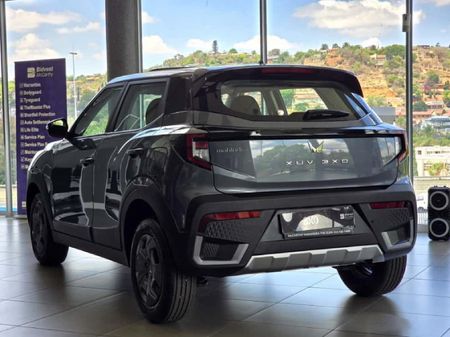 2026-Mahindra-XUV-3XO-12T-MX3-Auto_12
