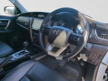 2024-Toyota-Fortuner-24-GD-6-4x4-Auto_12