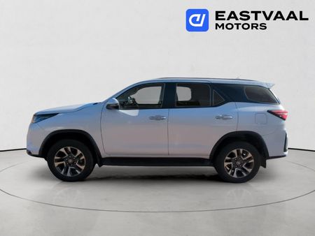 2024-Toyota-Fortuner-24-GD-6-4x4-Auto_3