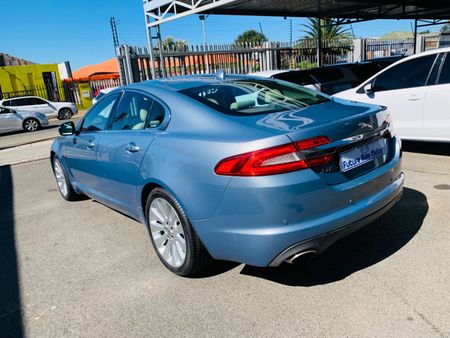 2013-Jaguar-XF-20i4-Premium-Luxury_10