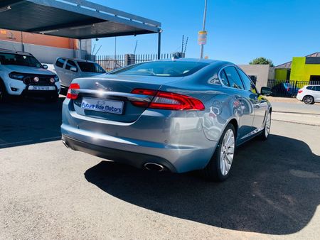2013-Jaguar-XF-20i4-Premium-Luxury_13