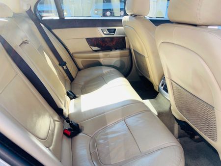 2013-Jaguar-XF-20i4-Premium-Luxury_7