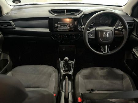 2024-Honda-Amaze-12-Trend_11