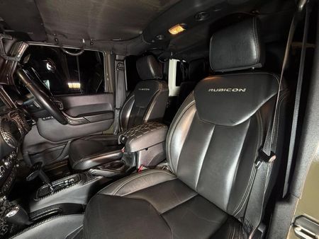 2016-Jeep-Wrangler-Unlimited-Rubicon-36-V6-Auto_9